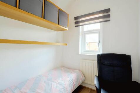 Bedroom 4.jpeg