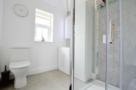 Shower Room_1.jpeg