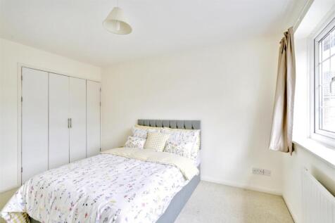 Bedroom 1_3.jpeg