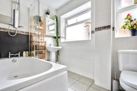 Bathroom.jpeg