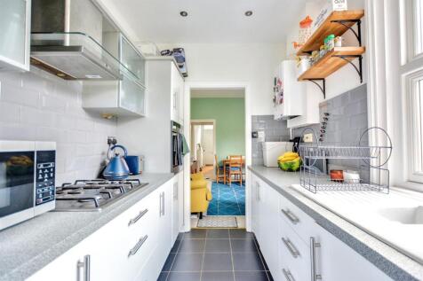 Kitchen_2.jpeg