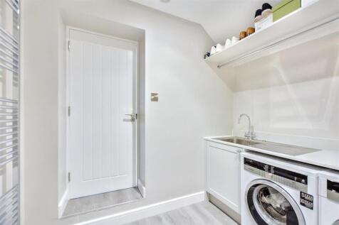 Utility Room_2.jpeg