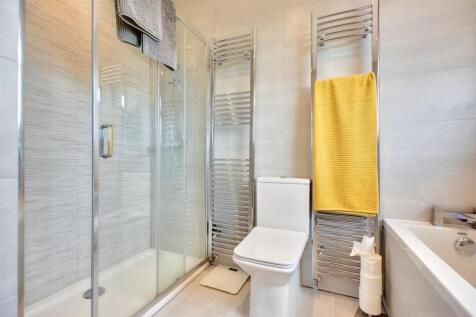 Bathroom_2.jpeg