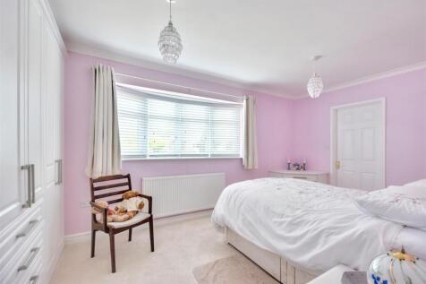 Bedroom 1_1.jpeg