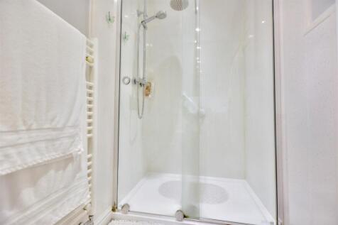 En Suite_2.jpeg