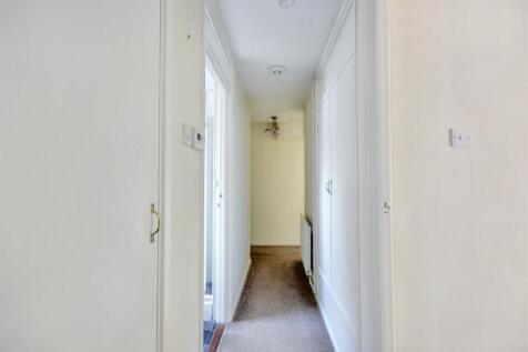 Hallway.jpeg