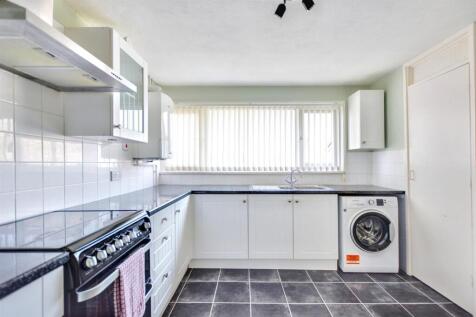Kitchen_2.jpeg