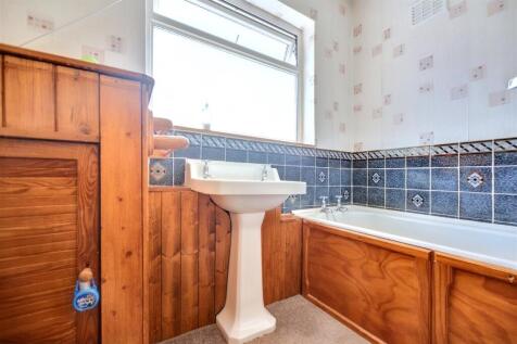 Bathroom.jpeg