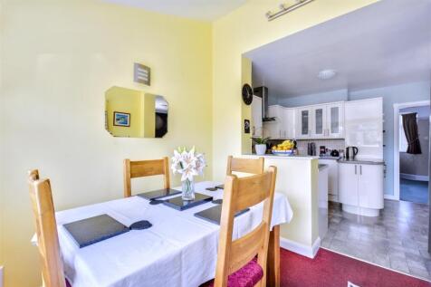 Dining Room_2.jpeg