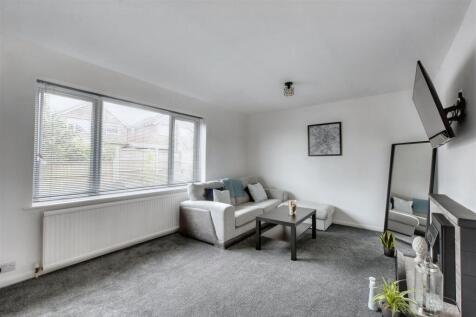 Living Room_1.jpeg