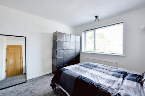Bedroom 1.jpeg