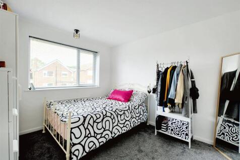 Bedroom 2_1.jpeg