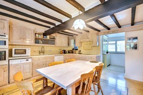 Kitchen_3.jpeg