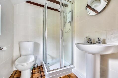 Downstairs Bathroom.jpeg