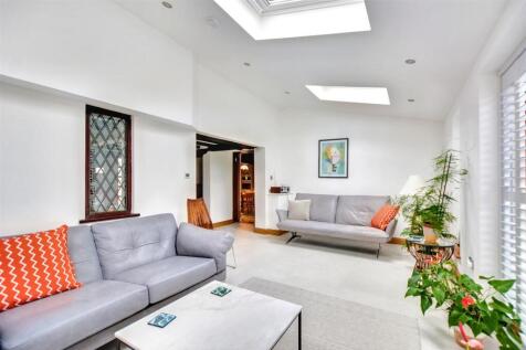 Sitting Room_2.jpeg
