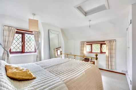 Bedroom 1_3.jpeg