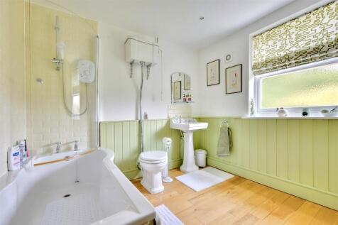 Bathroom.jpeg