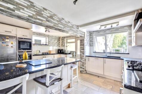 Kitchen_1.jpeg