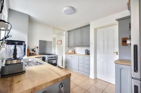 Kitchen_1.jpeg