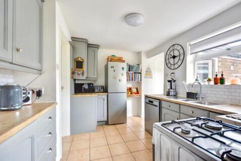 Kitchen_2.jpeg