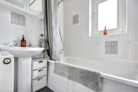 Bathroom.jpeg