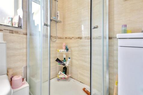 Shower Room_2.jpeg