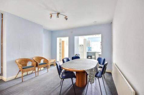 Dining Room_1.jpeg