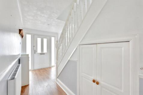 Hallway_1.jpeg