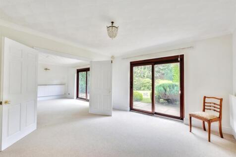 Dining Room_2.jpeg