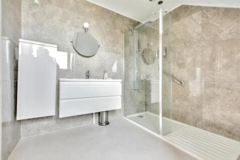 Ensuite_1.jpeg