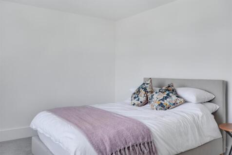 Bedroom 2_3.jpeg