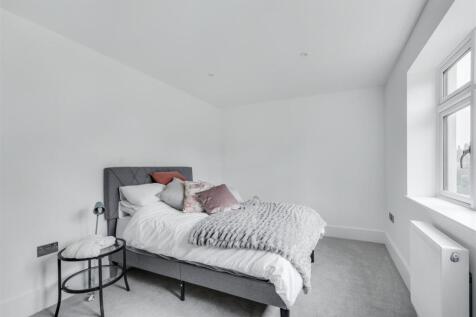 Bedroom 3_2.jpeg