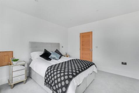 Bedroom 4_2.jpeg