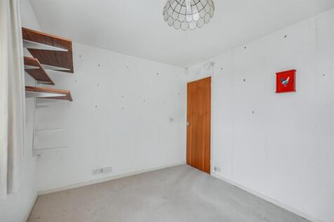Bedroom 3_2.jpeg