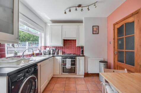 Kitchen_2.jpeg