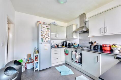Kitchen_2.jpeg