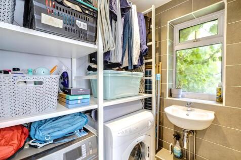 Utility Room_WC 1_1.jpeg
