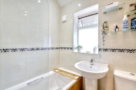 Bathroom 1_1.jpeg