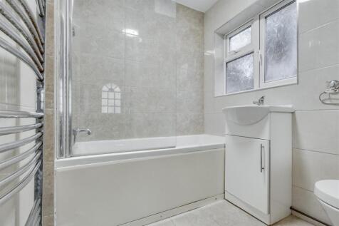 Bathroom_1.jpeg