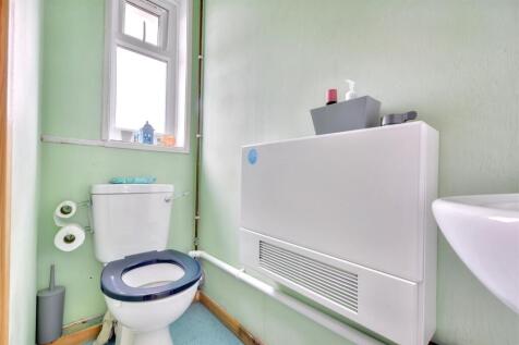 Ensuite.jpeg