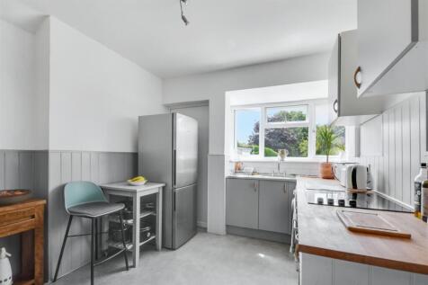 Kitchen_1.jpeg