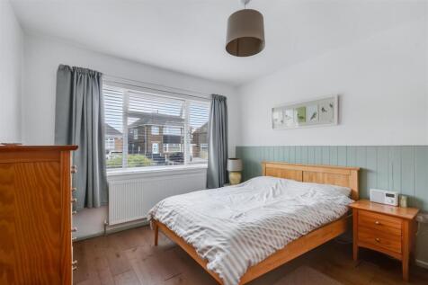 Bedroom 1.jpeg