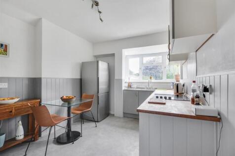 Kitchen_1.jpeg