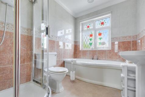 Bathroom.jpeg