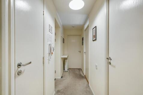 Hallway.jpeg