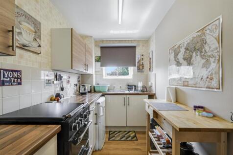 Kitchen 1_1.jpeg