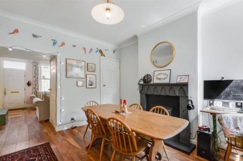 Dining Room_1.jpeg