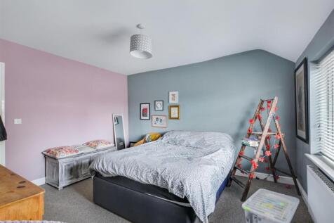 Bedroom 1_3.jpeg