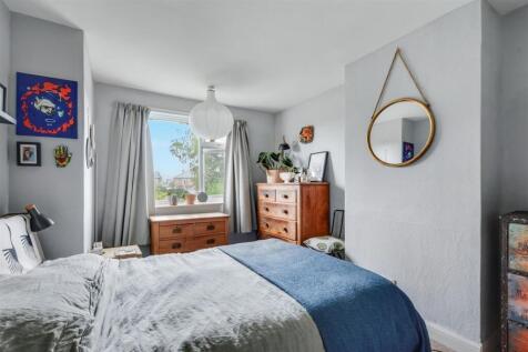 Bedroom 1.jpeg