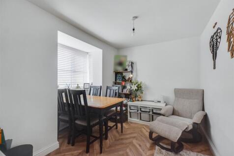 Dining Room_1.jpeg
